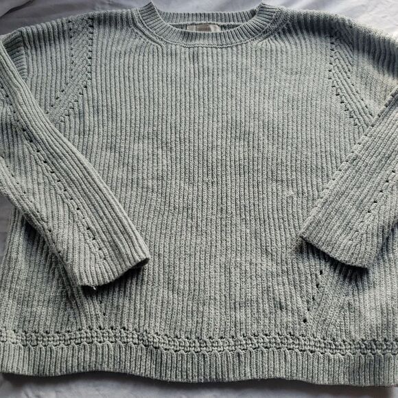 Forever 21 Gray Knit Cut-Out Sweater – Women's Medium - Picture 1 of 6